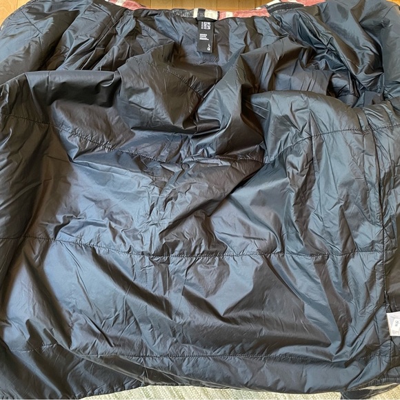 NWT Mountain Hardware Dolorest Insulated Flannel Pockets Autumn Fall Shacket - Picture 15 of 16